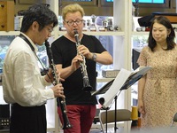 �x�������E�t�B����ȑt�҂̐����t �| �A���g�����X�̃C�x���g��̌�