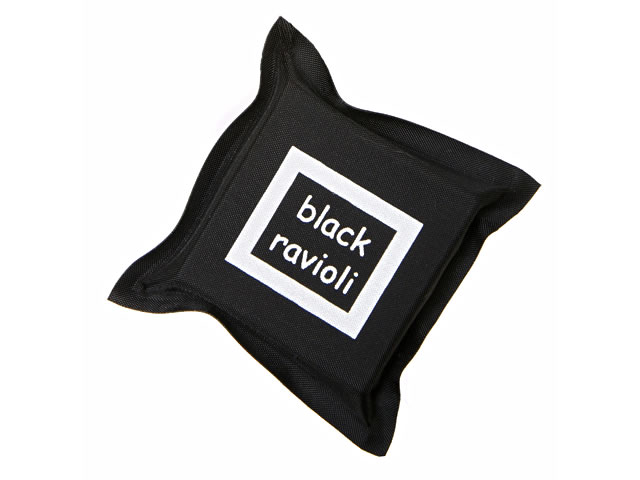 ���i��