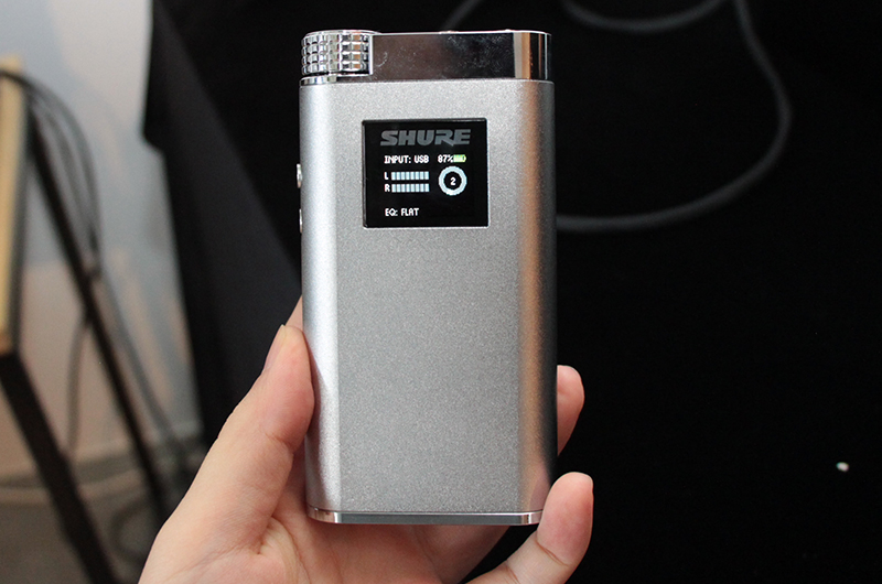 SHURE、初のポータブルヘッドホンアンプ「SHA900」 - PHILE WEB