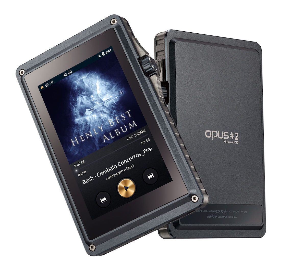 eイヤホン、OPUSの最上位ポータブルプレーヤー「OPUS #2」。ポタフェス