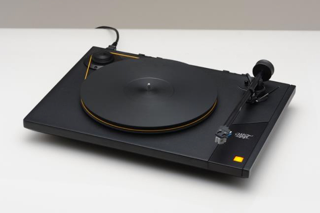 MoFiのレコードプレーヤー「Studio Deck／Ultra Deck」、ノイズ対策を