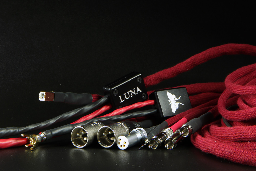 アイレックス、カナダのケーブルメーカー「LUNA CABLES」取り扱いを