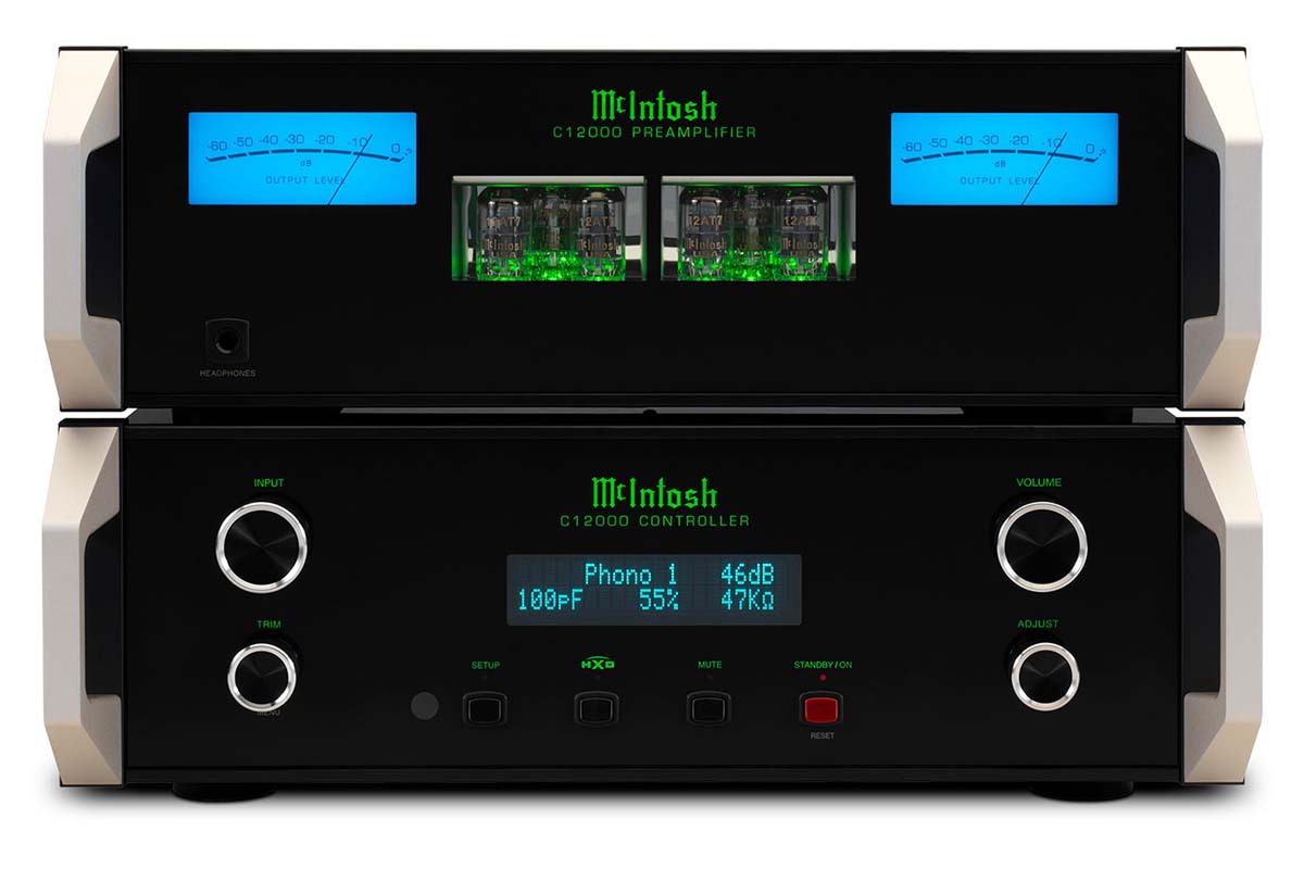 McIntosh、2シャーシ構成のプリアンプ「C12000」。オーディオ／電源