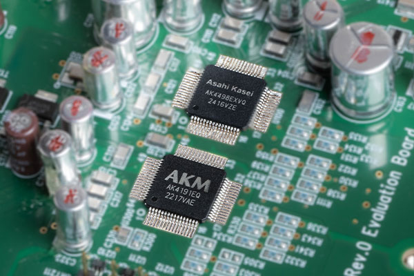 AKM、デジタル/アナログ分離思想を継ぐDAコンバーター「AK4498EX