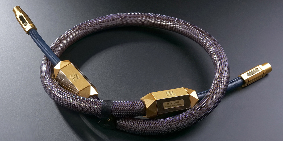 SILTECH シルテック signatureシリーズ ケーブル/1.5m シルテック、技術と哲学を結集した“真なる”フラグシップケーブル