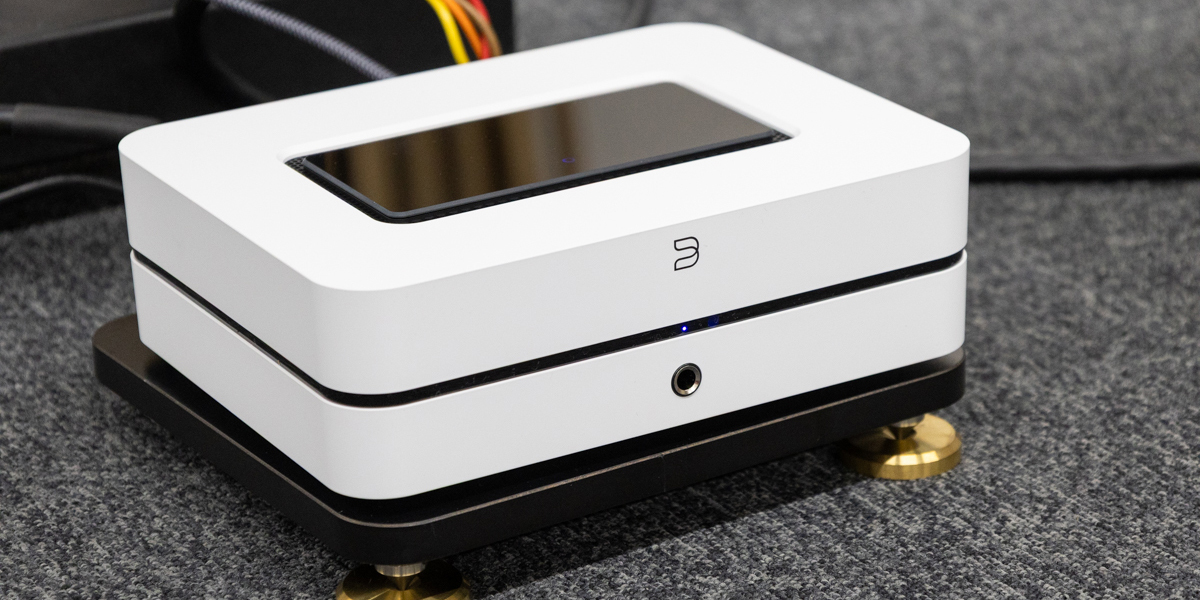 BLUESOUND、3chアンプ搭載ネットワークプレーヤー「POWERNODE