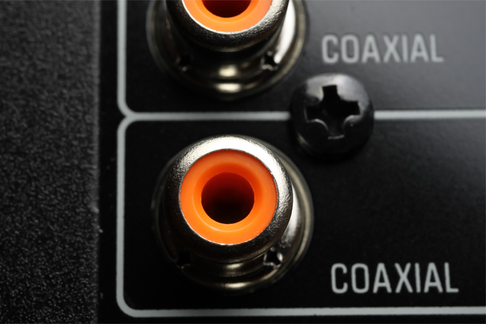 同軸デジタル端子、赤白のRCAケーブルを繋ぐとどうなる…？ - PHILE WEB