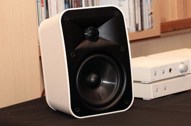 ハーマン、JBLの小型スピーカー「CONTROL X」発売。Xウェーブガイド