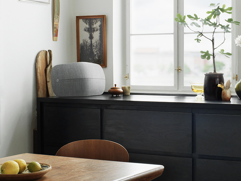 B&O PLAY、老舗テキスタイルメーカーとコラボしたワイヤレススピーカー