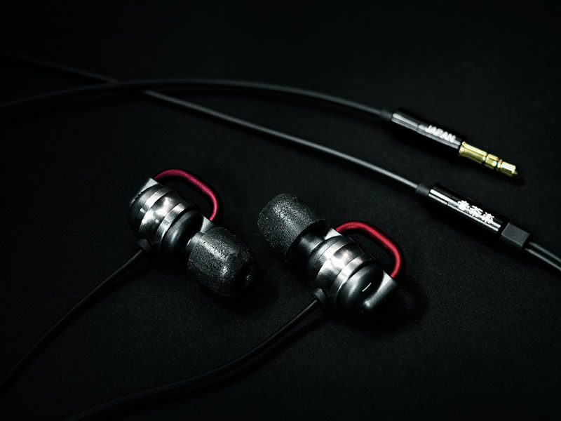 音茶楽、チタニウム削り出しのハイレゾイヤホン「Flat4-玄Ti Plus