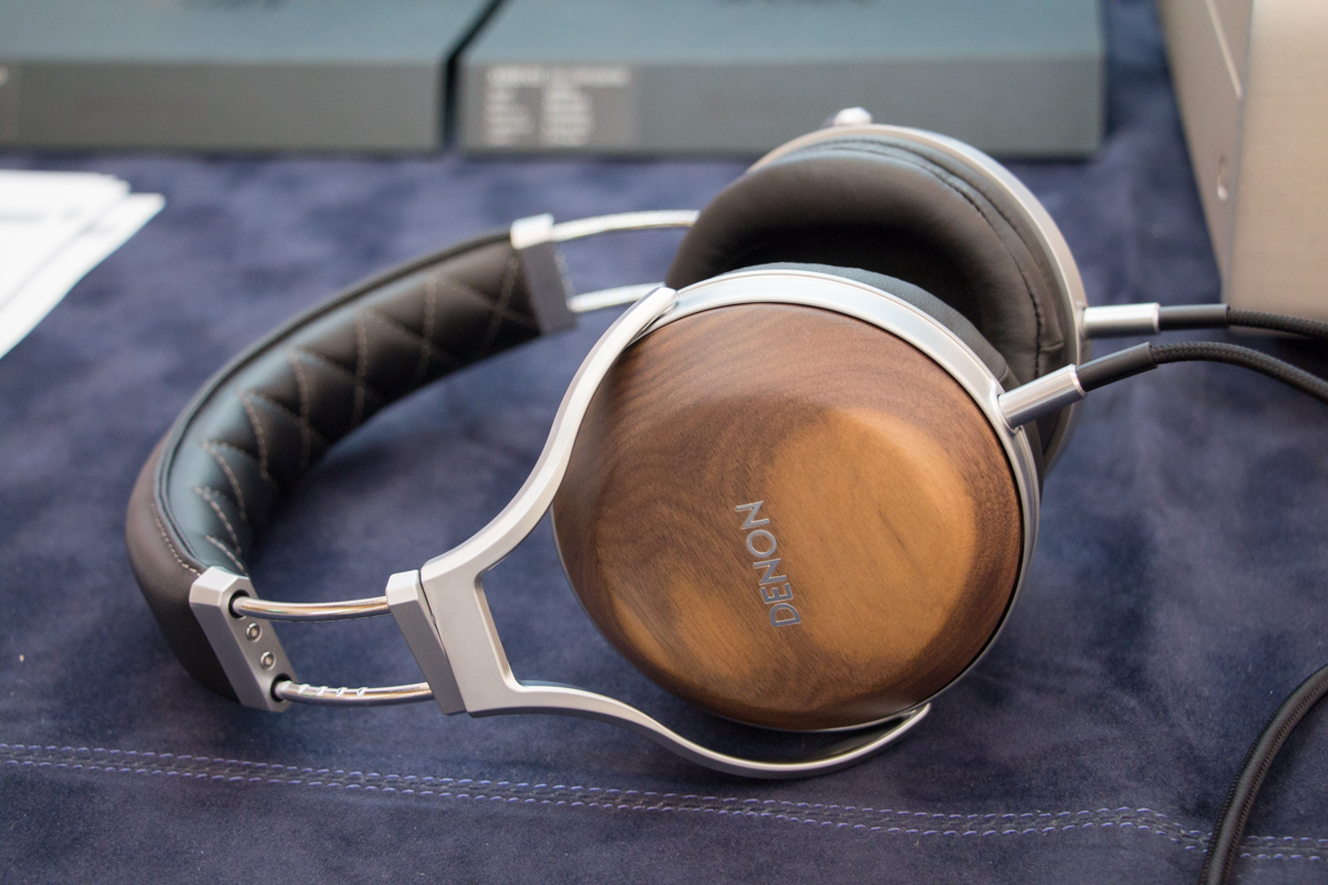 ヘッドホン DENON AH-D7200 Amazon.com: Denon AH-D7200 Reference Over Ear Headphones : Electronics