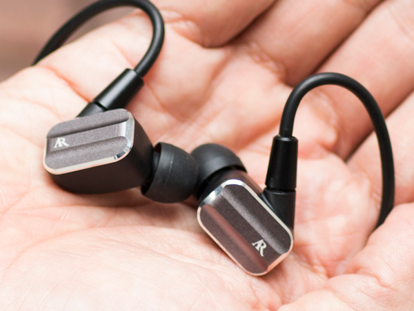 Acoustic Research、4.4mmケーブルやBluetoothレシーバー同梱の