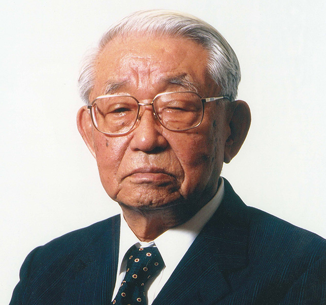 元シャープ副社長の佐々木正氏が死去。電卓開発、半導体技術革新に尽力 PHILE WEB