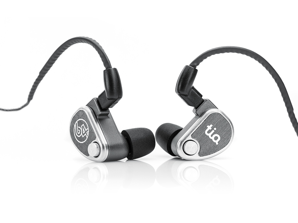 64 AUDIO、独自BAドライバーと聴覚保護モジュールを搭載した12