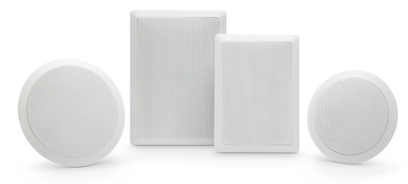 JBL、広指向特性デザインの天井/壁埋め込み式スピーカー「C Series