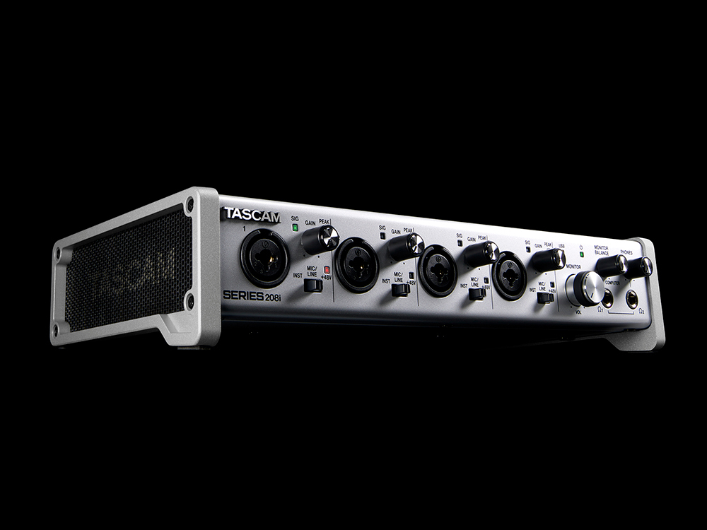 TASCAM、SteinbergのDAWソフトをバンドルしたUSBオーディオ