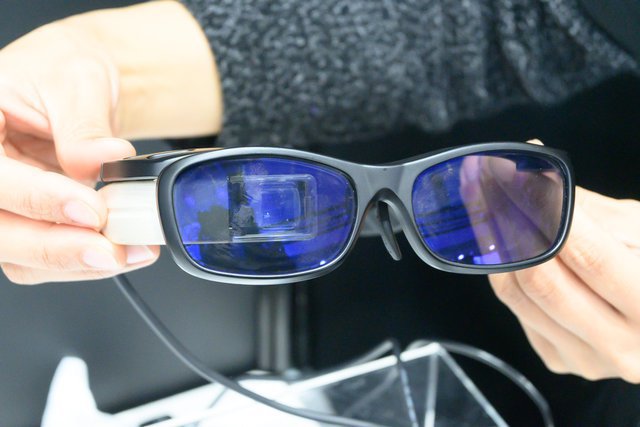 網膜捜査型レーザアイウェア RETISSA DisplayⅡ