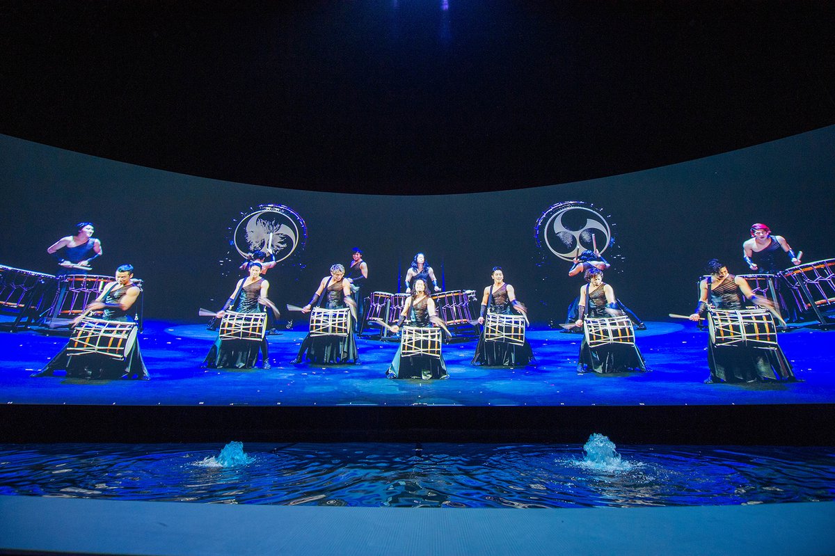 腹筋の割れ目まで見える 8kライブビューイングを体験 和太鼓集団の全力パフォーマンスに圧倒 Phile Web