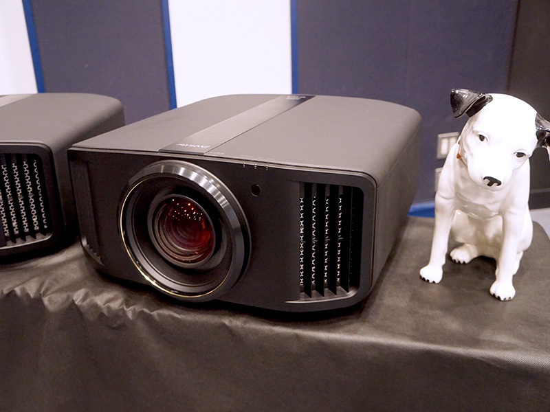 k*o様 DLA-V9R D-ILAプロジェクター DLA-V9R | プロジェクター | JVC