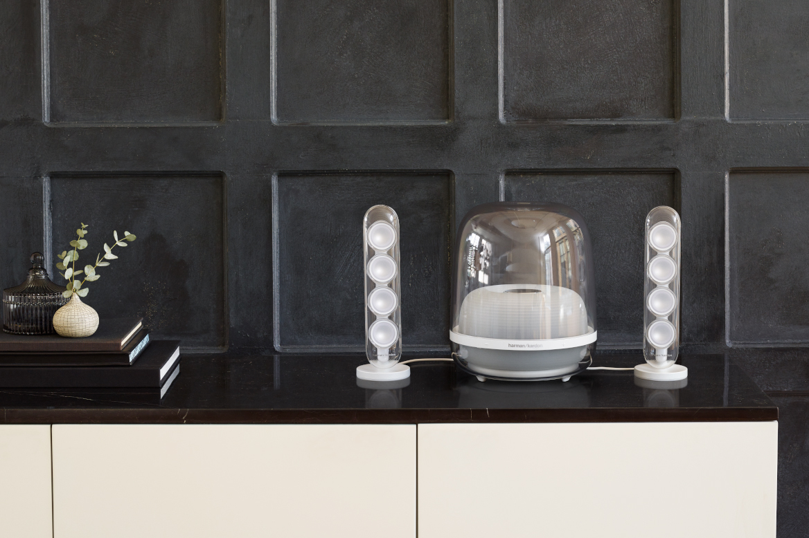 Harman Kardon、新たな透明ドームデザインを採用した2.1ch