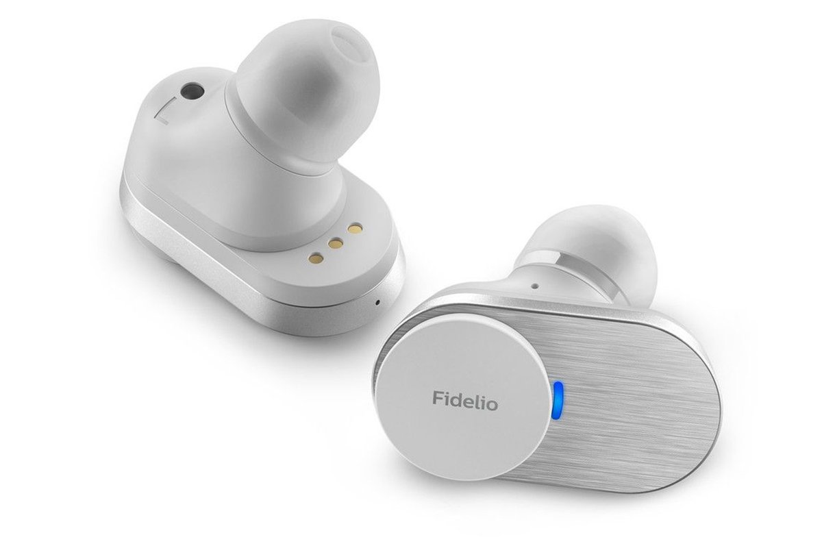 フィリップス、4マイクANCとハイブリッドドライバー搭載の完全