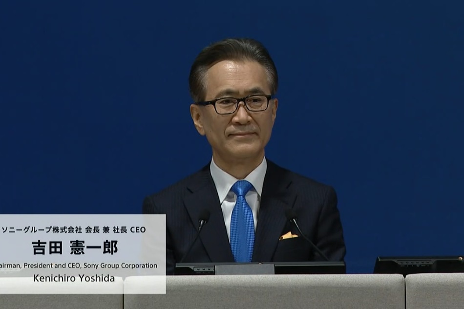 Chủ tịch kiêm Giám đốc điều hành Kenichiro Yoshida tại cuộc họp giao ban Chính sách Quản lý Tài chính 2022.