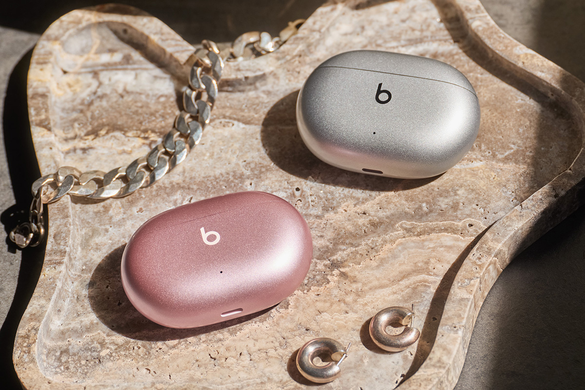 BeatsのANC完全ワイヤレス第2世代「Beats Studio Buds +」にメタリック