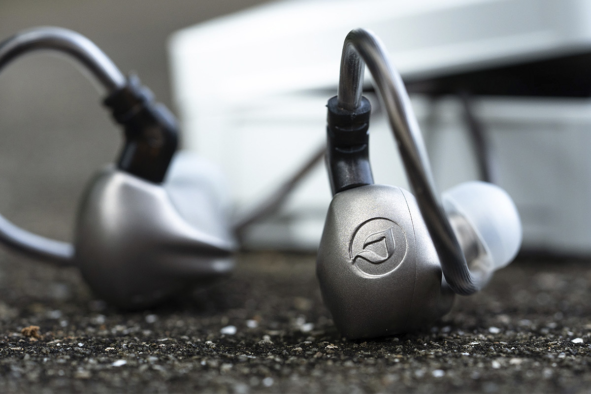 DITA、新開発ドライバーとチタン筐体を採用した新IEM「Mecha」 - PHILE WEB
