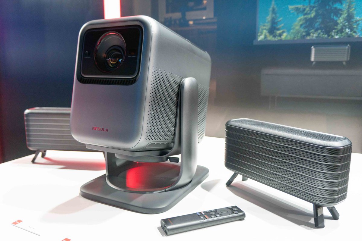 Anker、3色レーザー光源4Kプロジェクター& 4.1.2ch再生