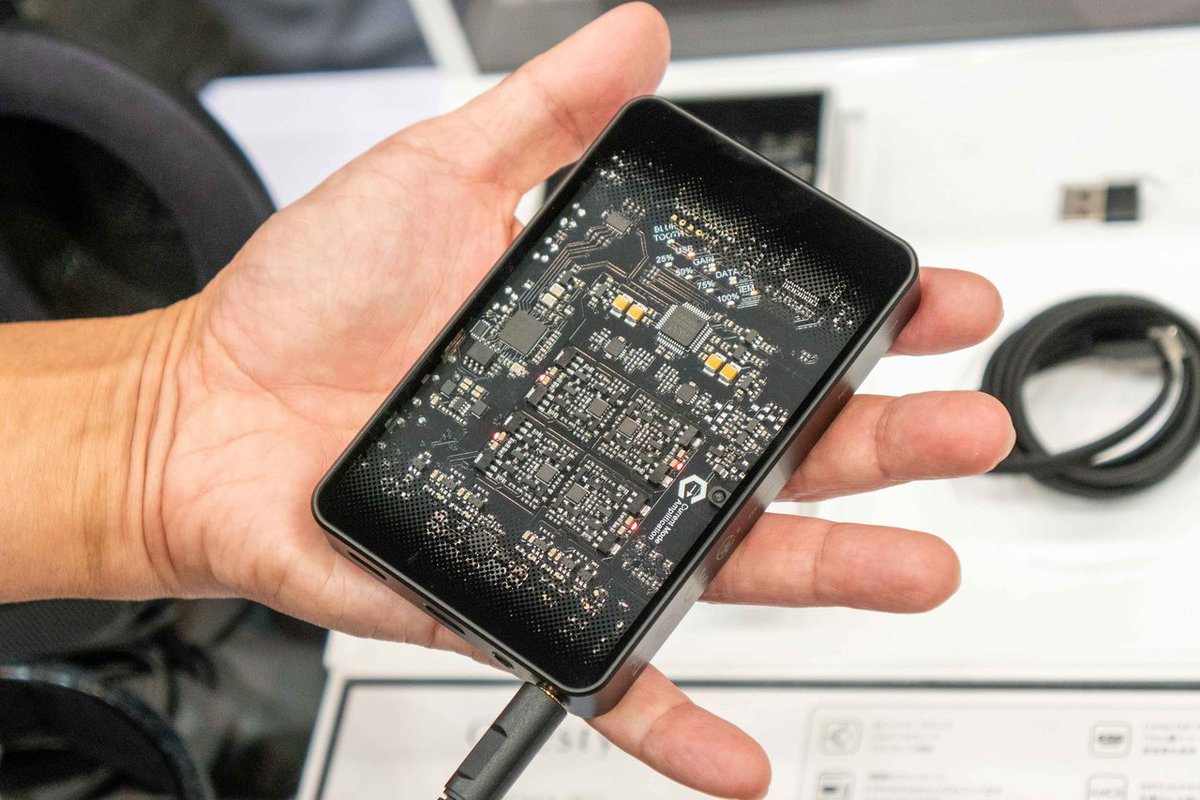 ポタフェス】NUARLから初の“ながら聴き”オープン型イヤホンが参考出展