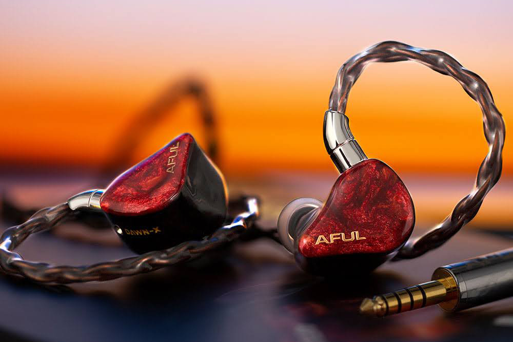 AFUL、4種のドライバーを組み込んだフラグシップ・ハイブリッドIEM
