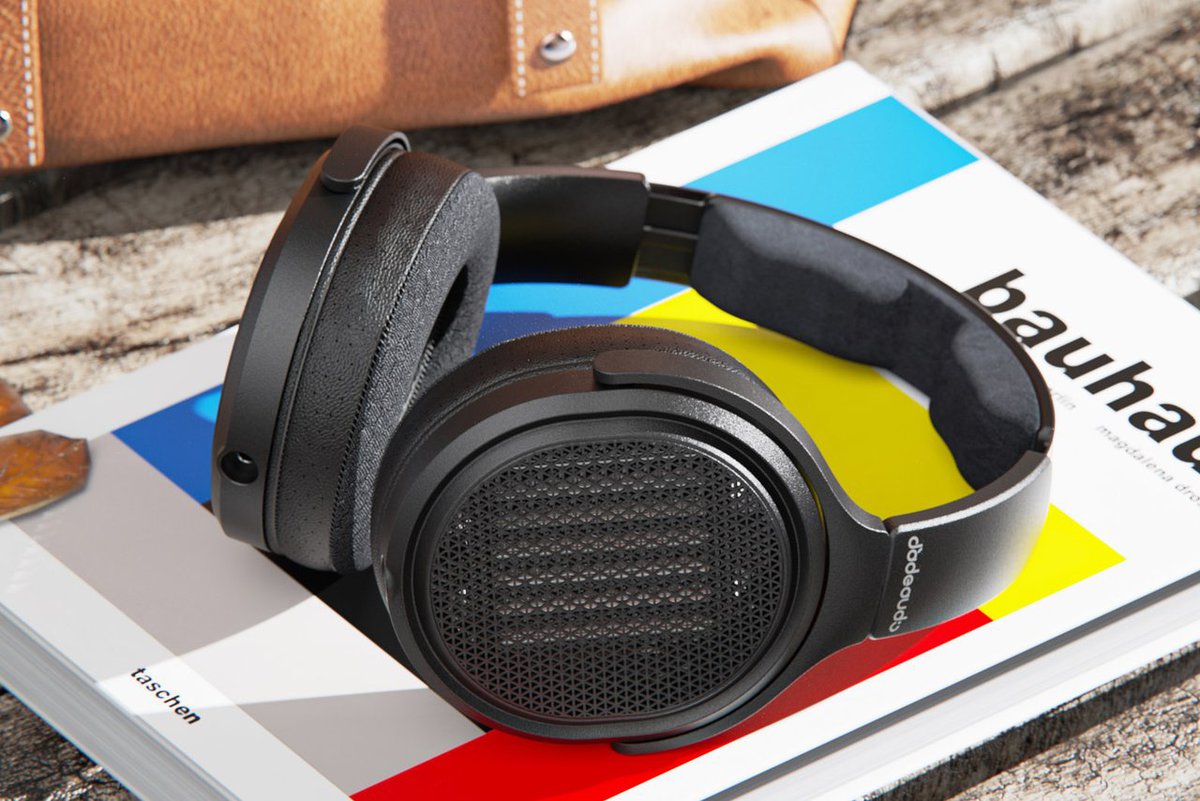 FIIO、折りたたんで持ち歩ける平面磁界ヘッドホン「JT7」。独自開発95