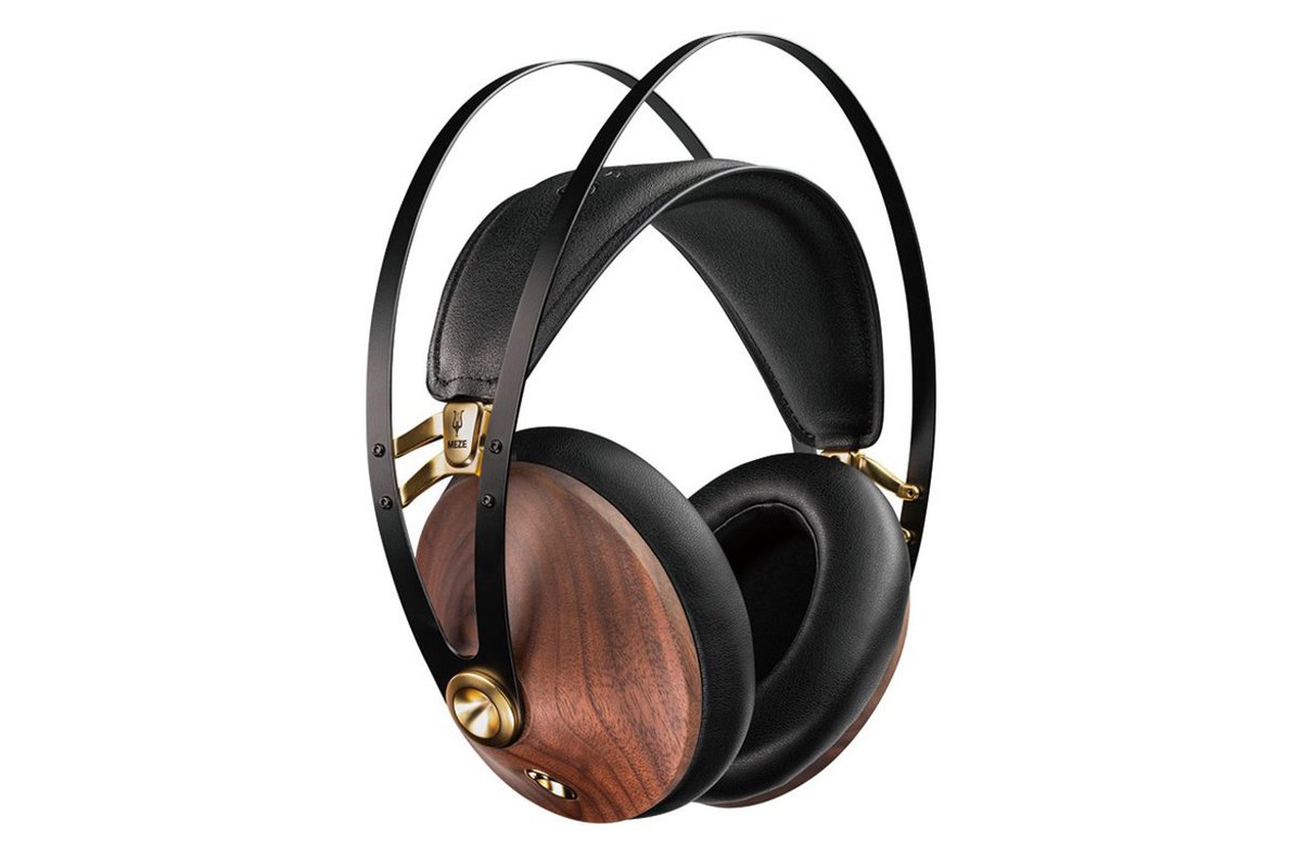 Meze Audio、ブランドの名機をブラッシュアップした密閉型ヘッドホン