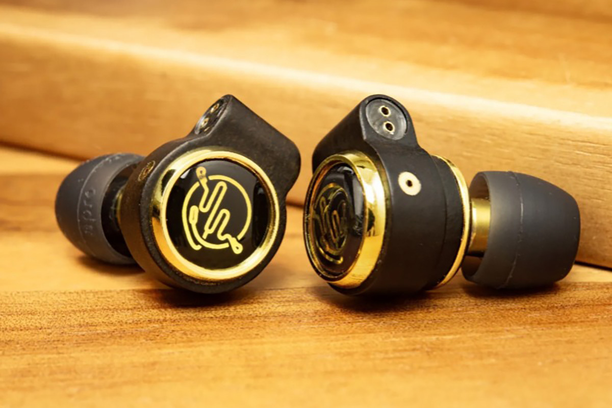 Rhapsodio、設立14周年記念イヤホン「Eden Brass Edition」。国内50台