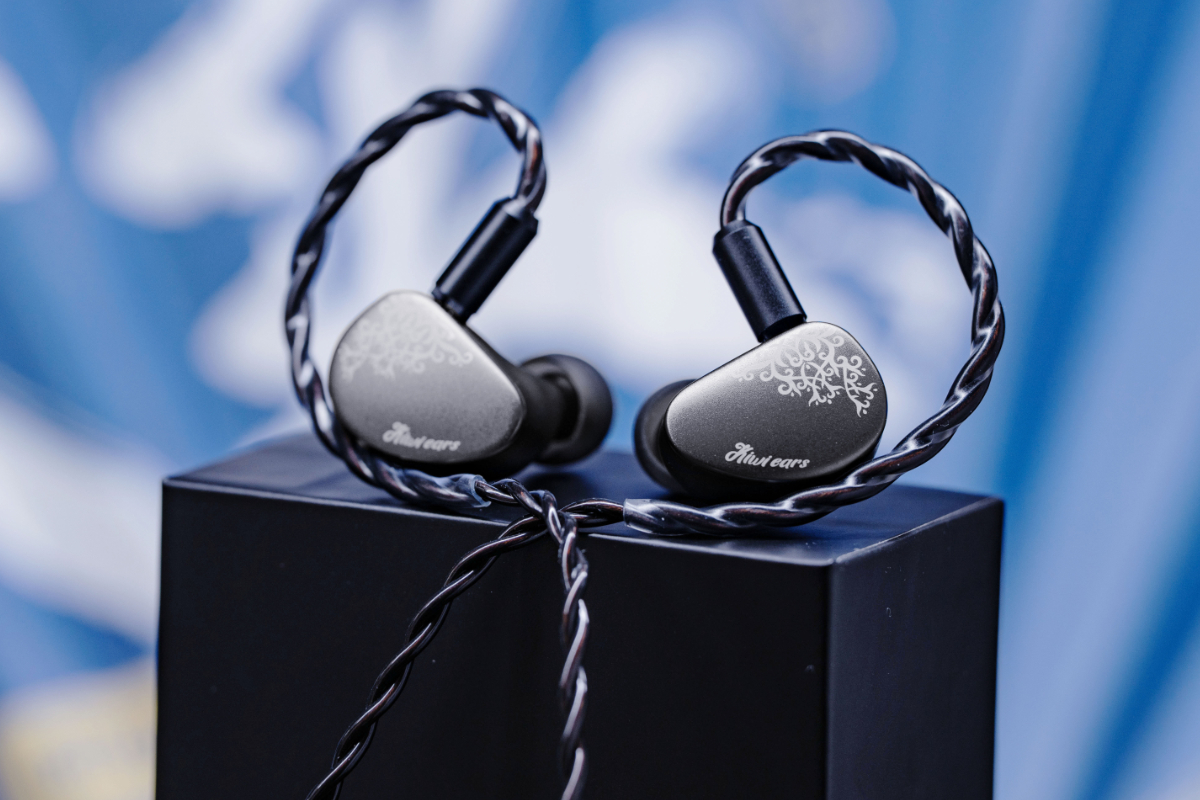 Kiwi Ears、独自音響設計「KARS 2.0」採用イヤホン「Cadenza II