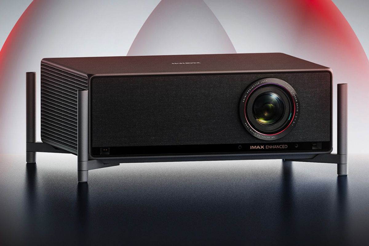 XGIMI、フラグシップ4Kプロジェクター「TITAN」。“家庭で映画館