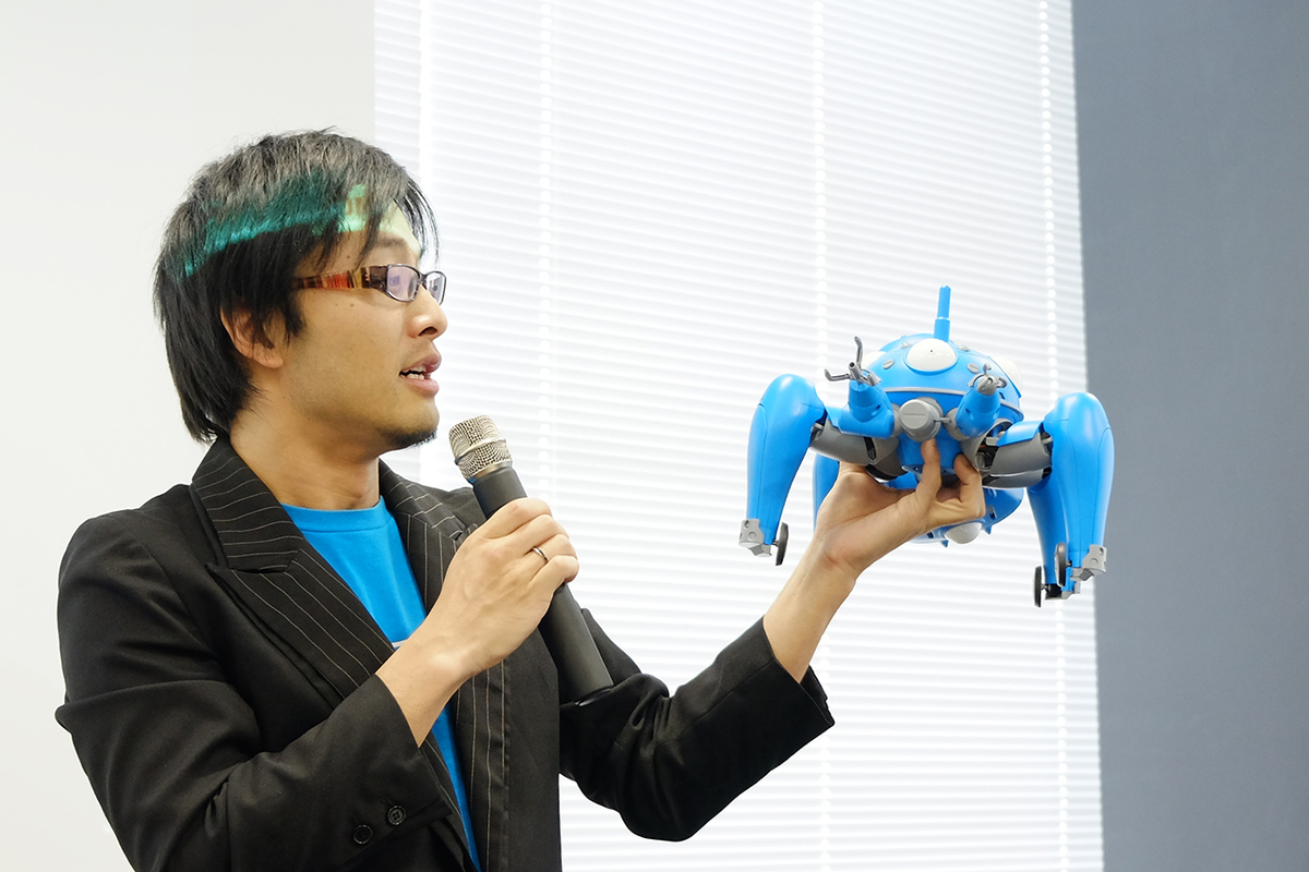 Cerevo、攻殻機動隊「タチコマ」を1/8スケールで現実に再現。いよいよ