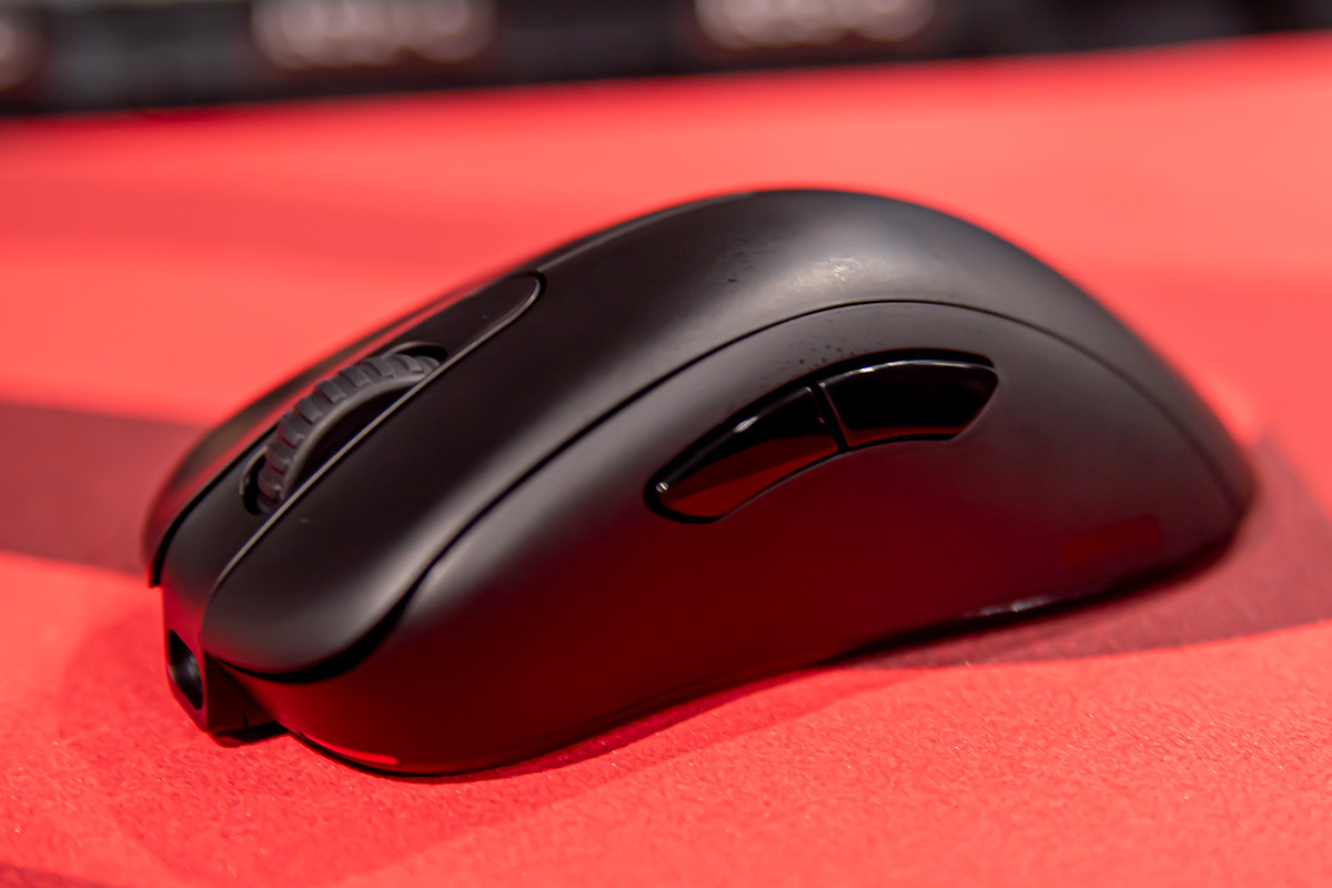ZOWIE、ブランド初のゲーミングワイヤレスマウスを世界初公開 - PHILE WEB
