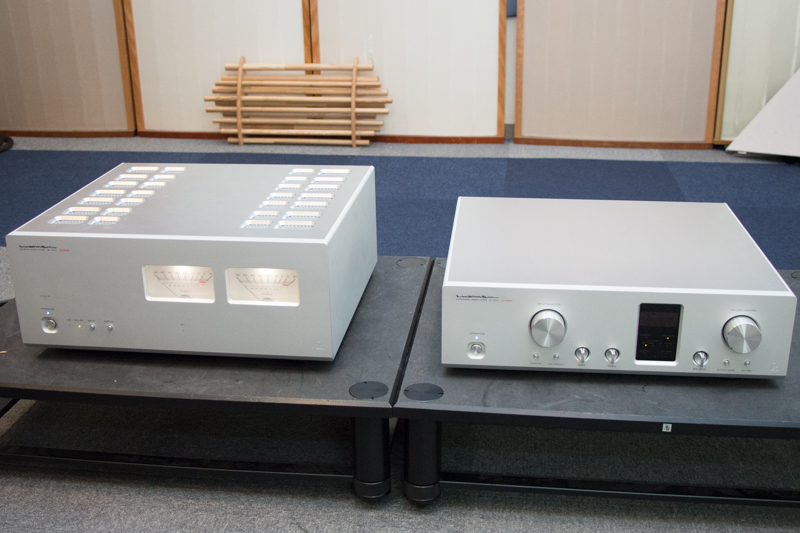 ラックスマンの新セパレート「C-700u/M-700u」が到達した地平。「無色