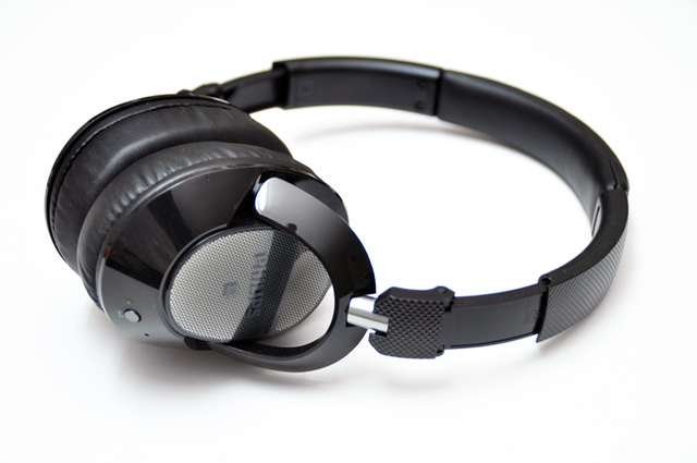 音も機能も妥協なし！ フィリップスのノイキャン/ワイヤレス