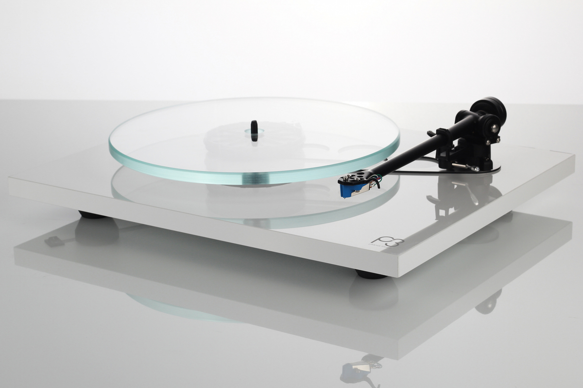 蘇る英国の銘機。REGAのレコードプレーヤー「Planar3」で注目アナログ