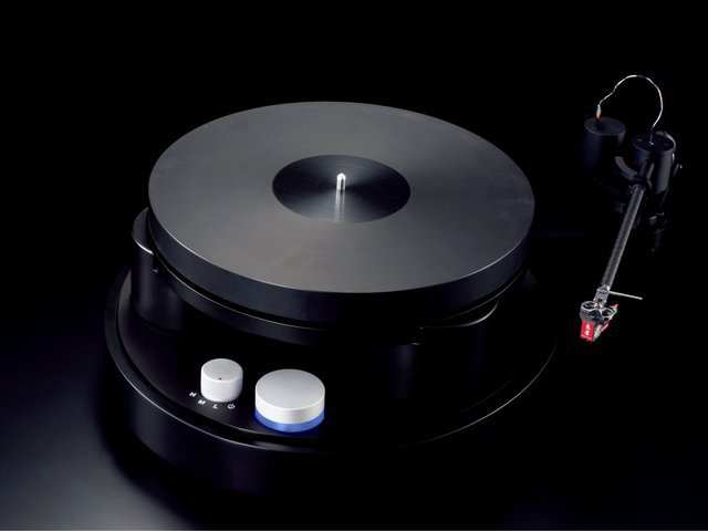 理想の低トルク機構に3段階の調整機構を搭載したアナログプレーヤー
