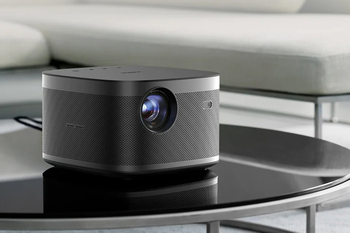 大画面を手軽に楽しもう！プロジェクターのトレンドはネット対応の