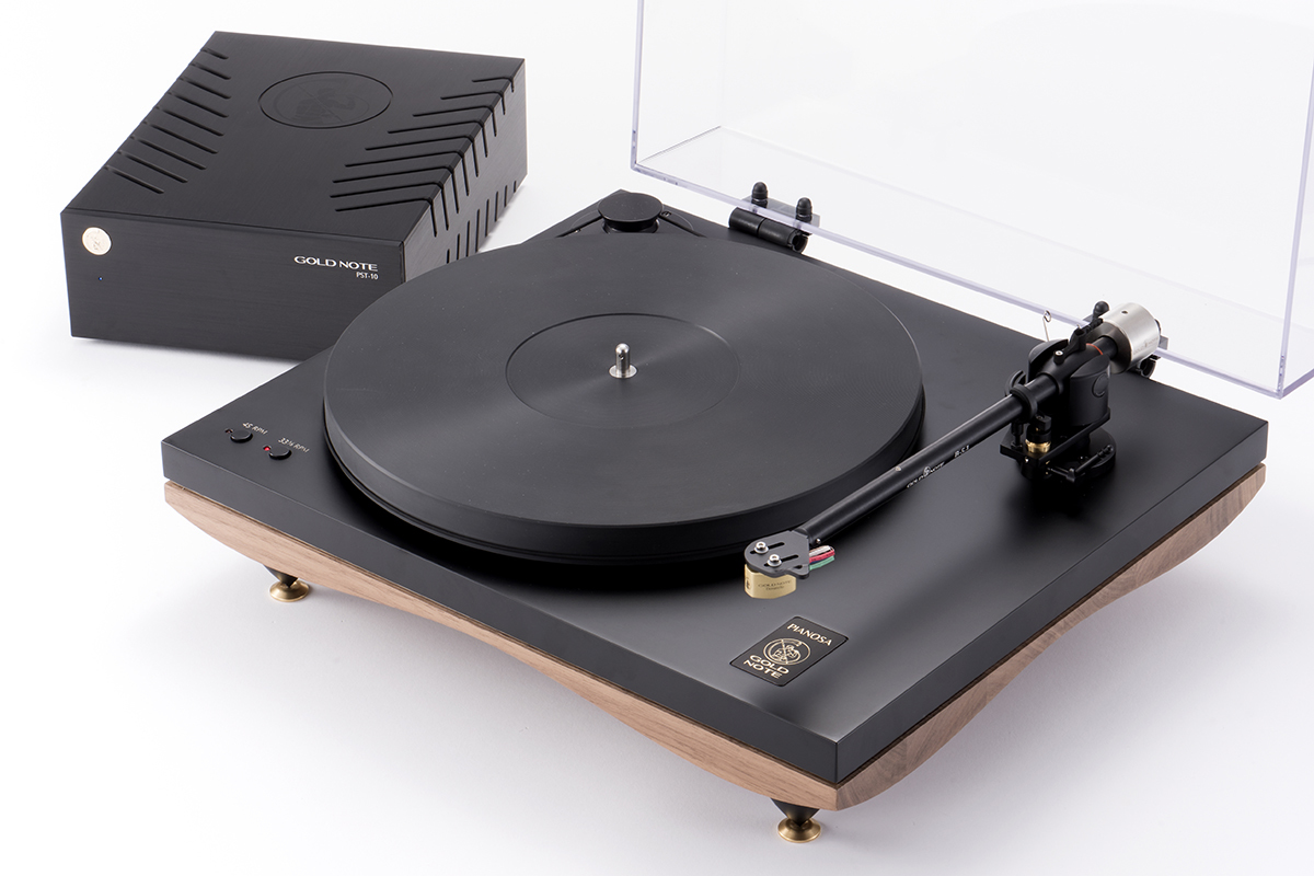 イタリア・フィレンツェ発、ゴールド・ノートがアナログに込める思い