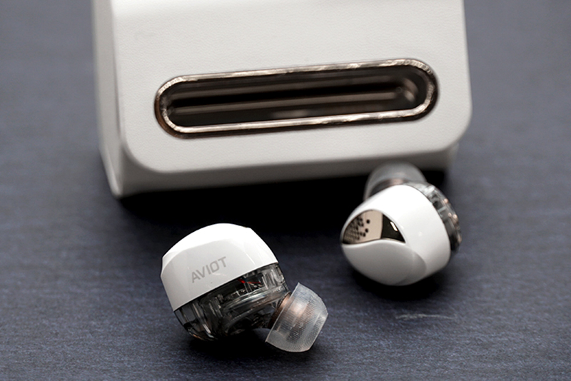 評論家も激推し！AVIOT「TE-J2」は「完全ワイヤレスイヤホンの新境地