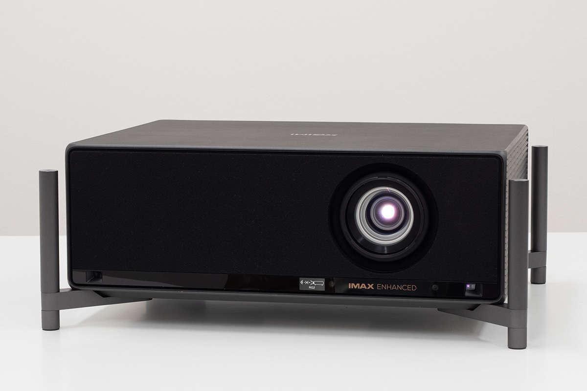 XGIMIフラグシップ4Kプロジェクター「TITAN」徹底レビュー！ 桁違いの