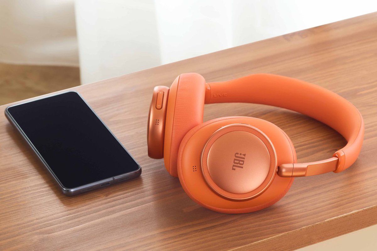 JBLのワイヤレスNCヘッドホン「Live 780NC」は本命ミドルクラス！ (1/2