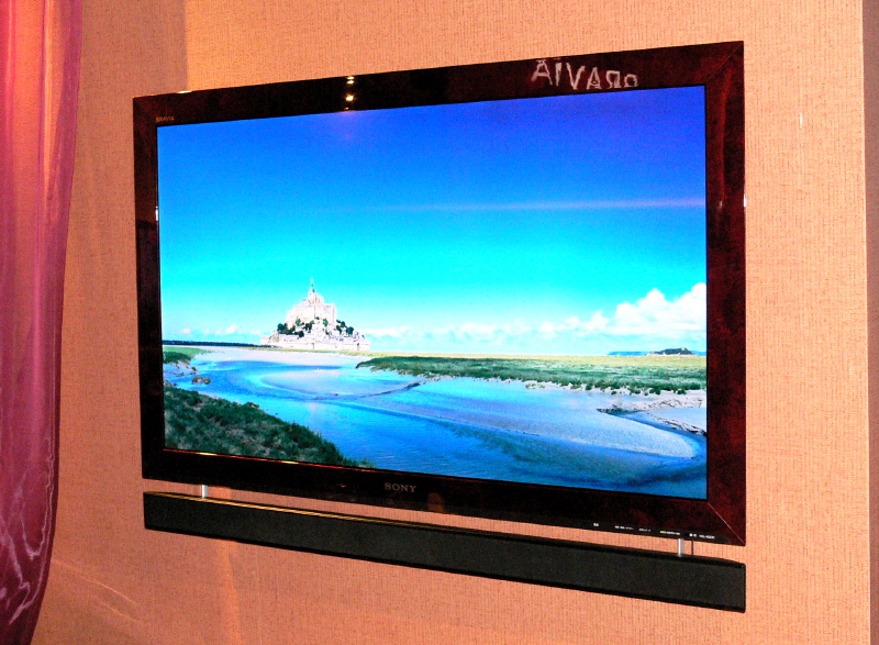 画像13 - ソニー、最薄部9.9mmのワイヤレスモニター採用BRAVIA