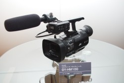 ビクター、SDHCカード対応の業務用ビデオカメラ「GY-HM100」を発売 (1 