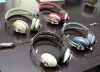 �[���n�C�U�[�A4�F�W�J�̃I���C���[�w�b�h�z���uMOMENTUM On-Ear�v